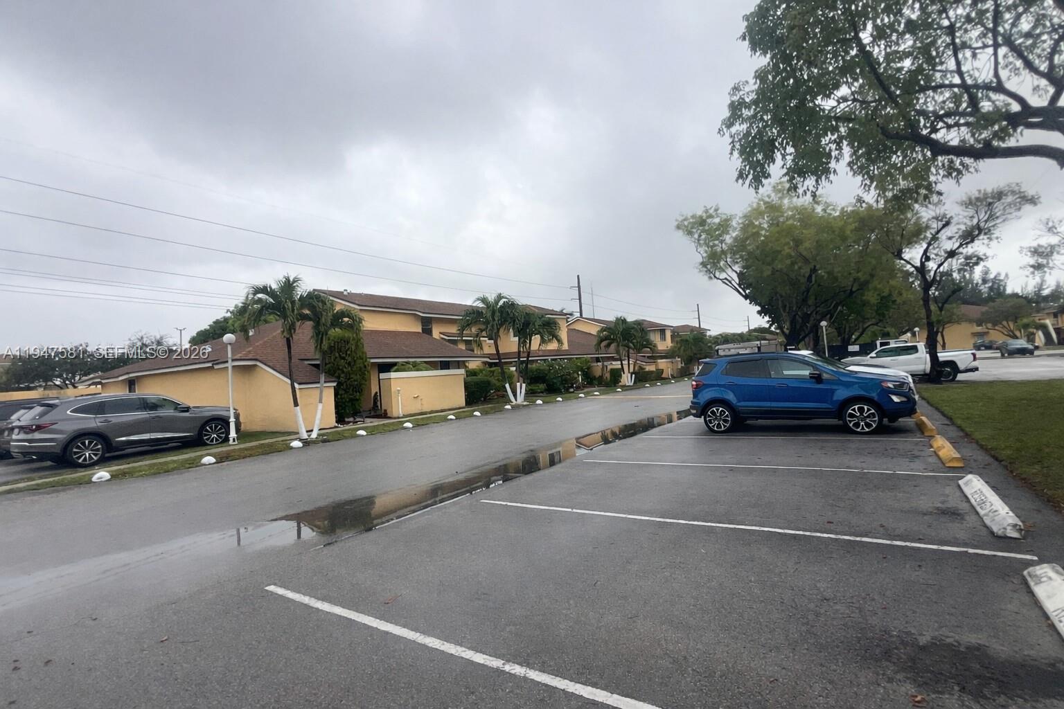 MISTY LAKE CONDO - Residential