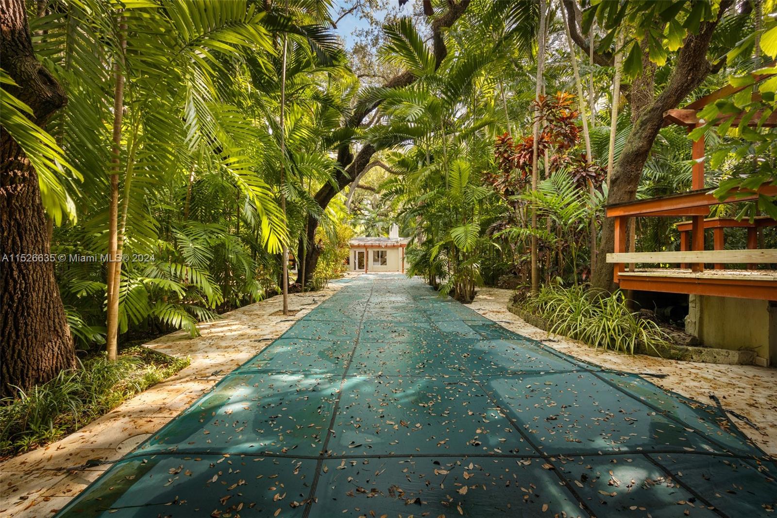 BISCAYNE PARK TERR - Residential