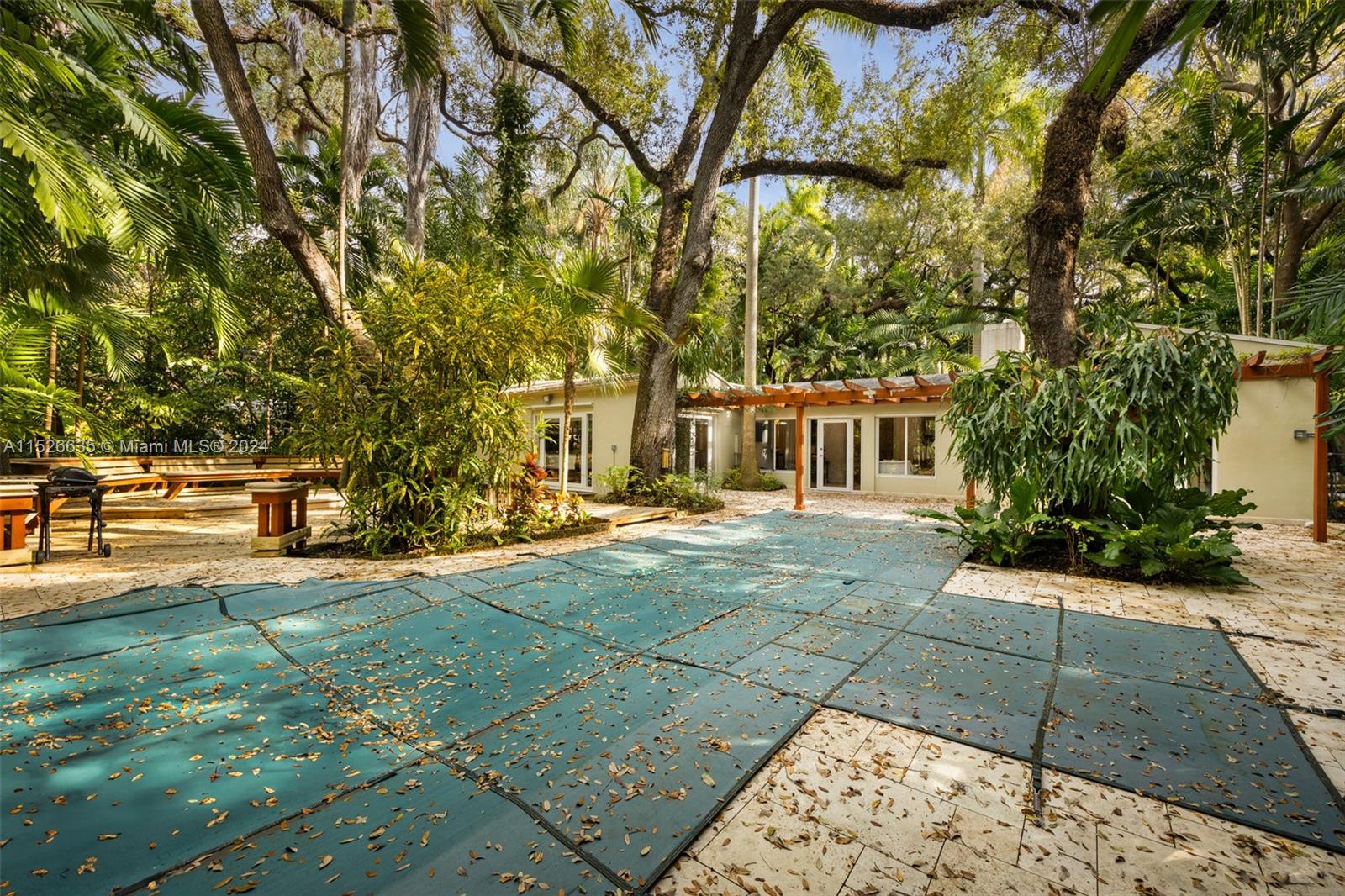 BISCAYNE PARK TERR - Residential