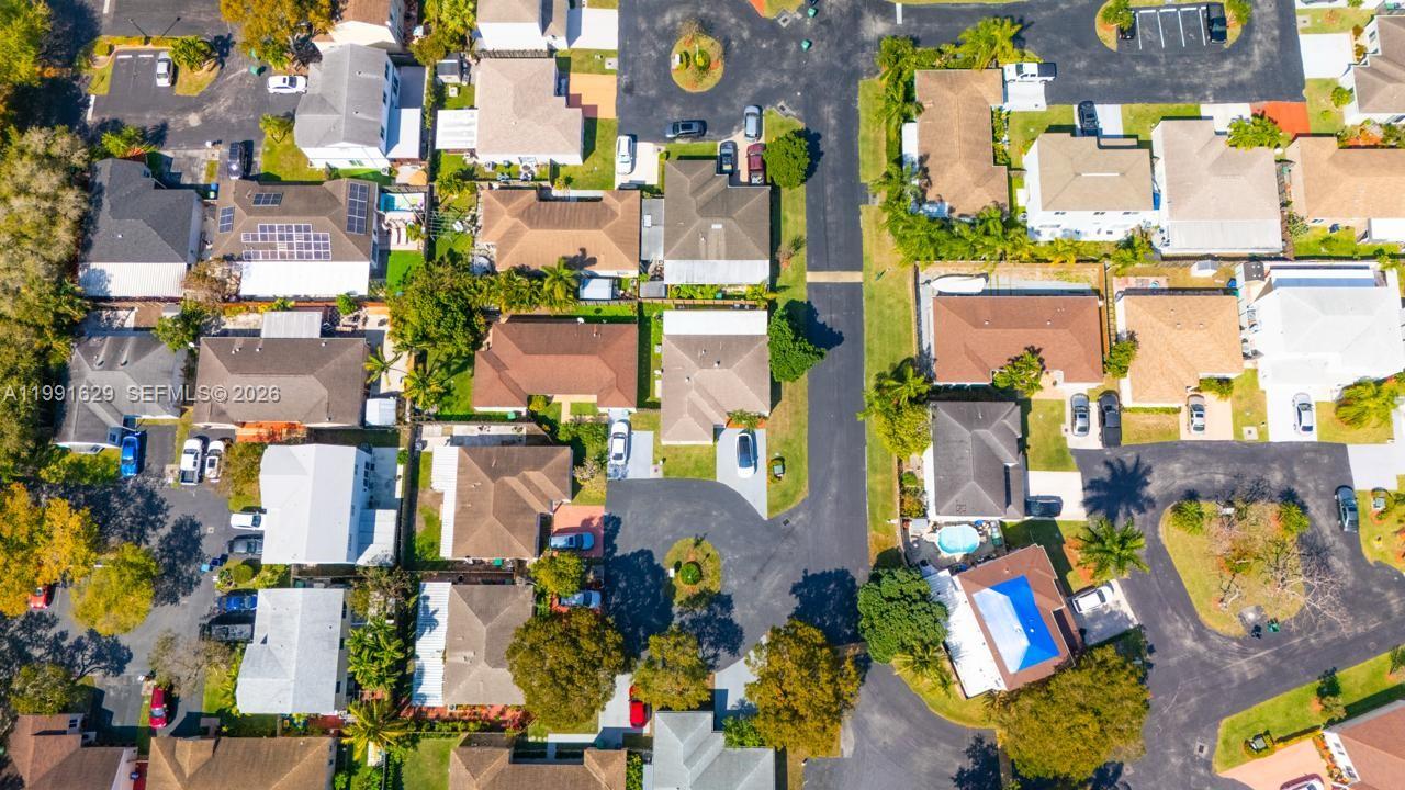 LAKES BY THE BAY SEC 5 - Residential