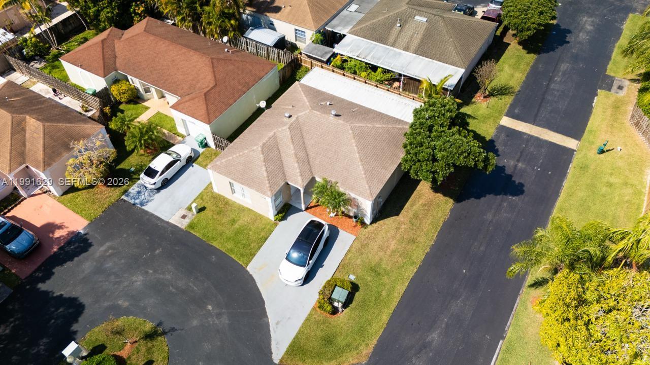 LAKES BY THE BAY SEC 5 - Residential