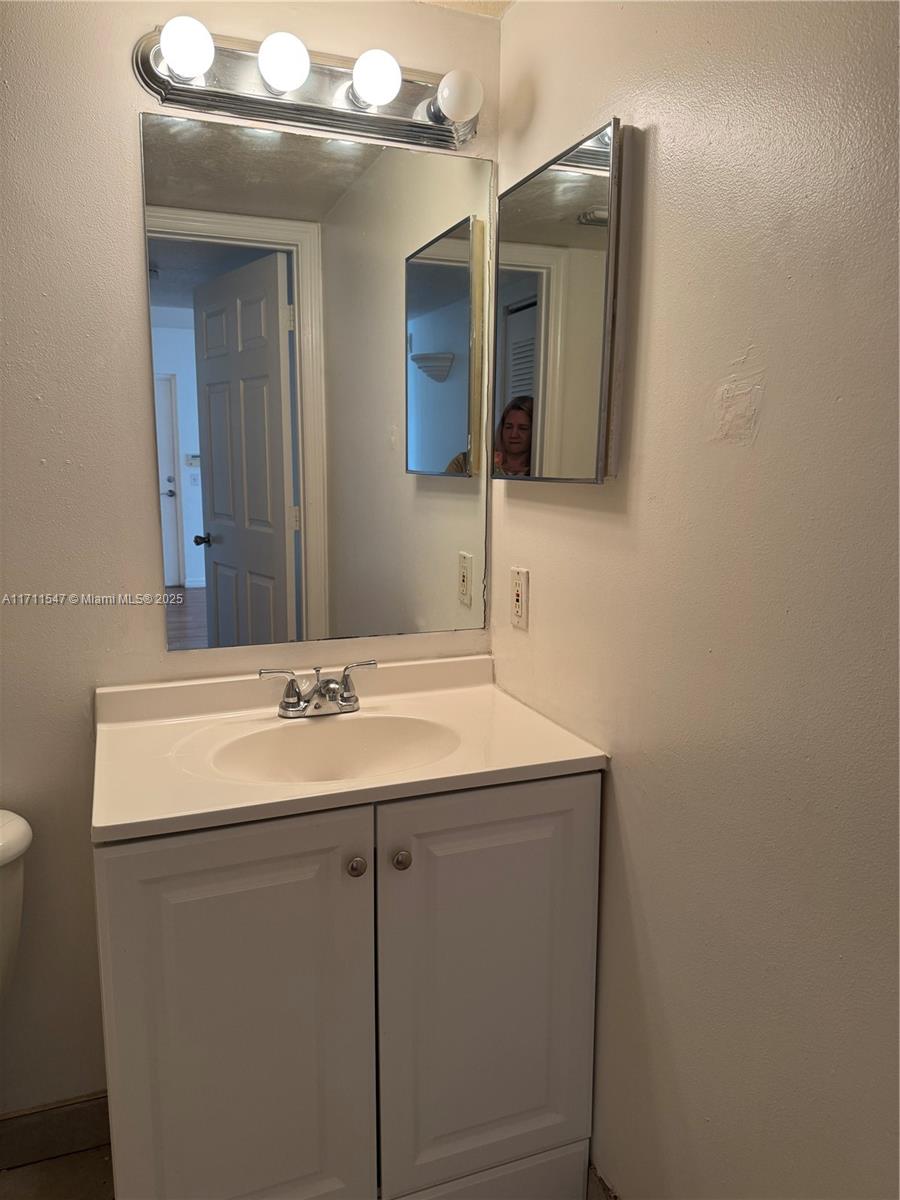 VILLA DEL SOL CONDO - Residential Lease