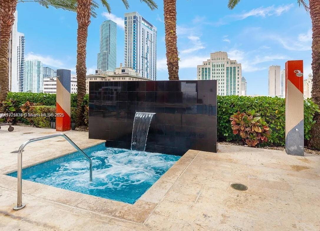 50 BISCAYNE CONDO - Residential