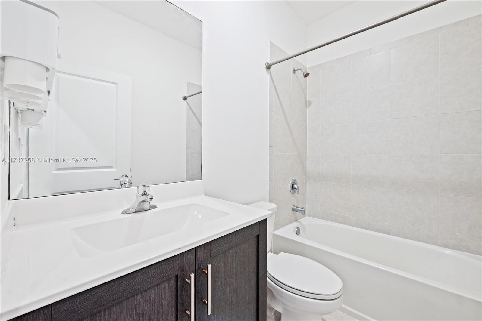 ENCLAVE SOUTH PHASE 2 - Residential