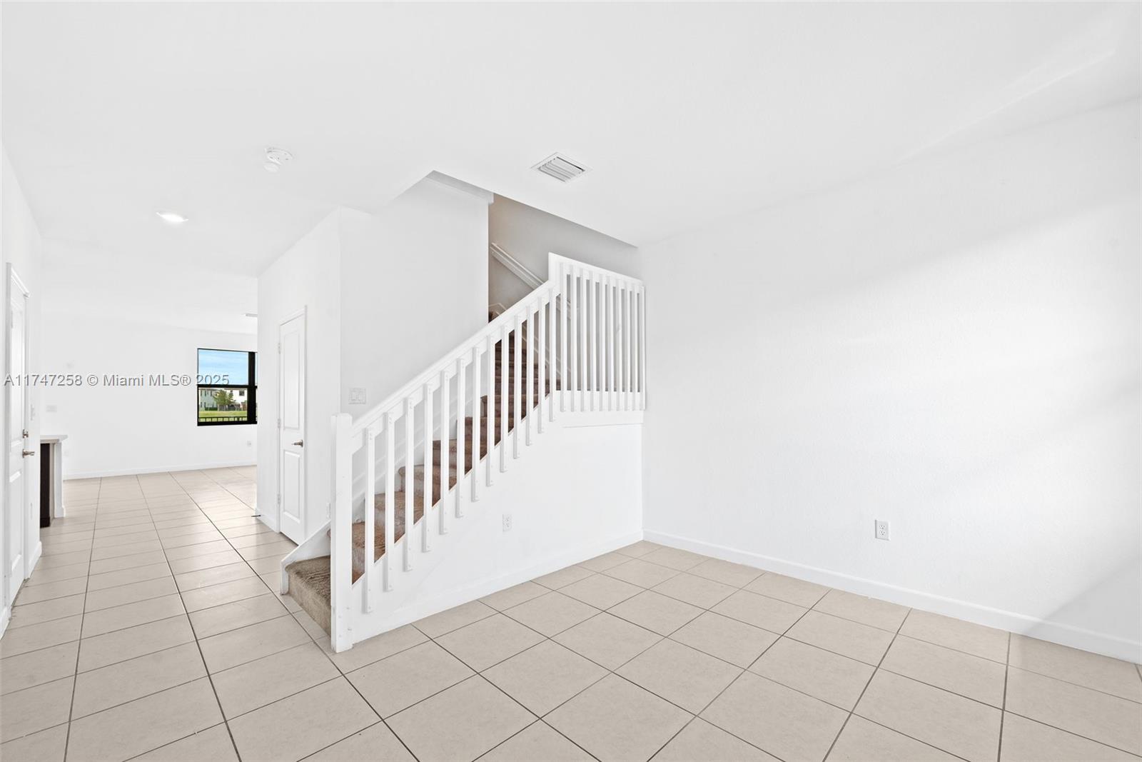 ENCLAVE SOUTH PHASE 2 - Residential