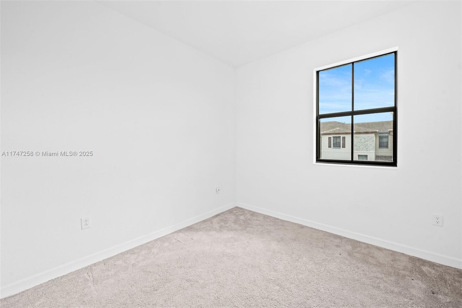 ENCLAVE SOUTH PHASE 2 - Residential