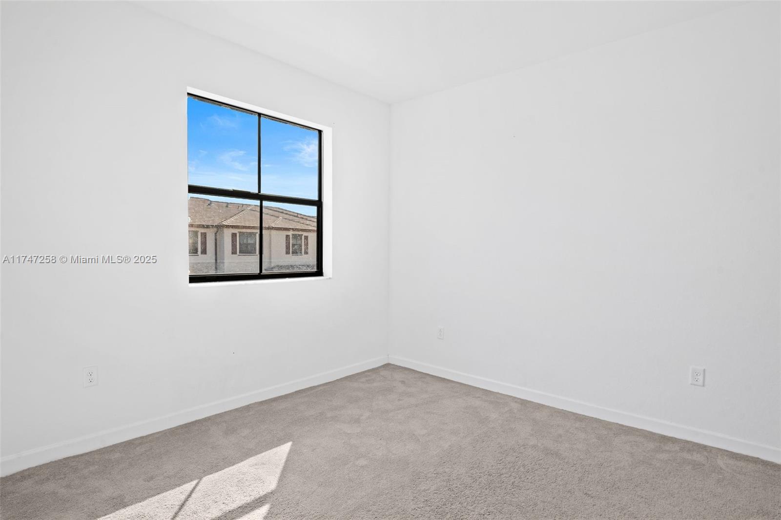 ENCLAVE SOUTH PHASE 2 - Residential