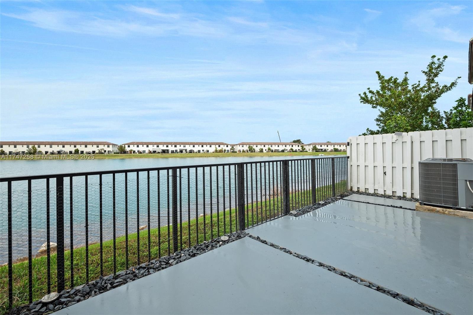 ENCLAVE SOUTH PHASE 2 - Residential