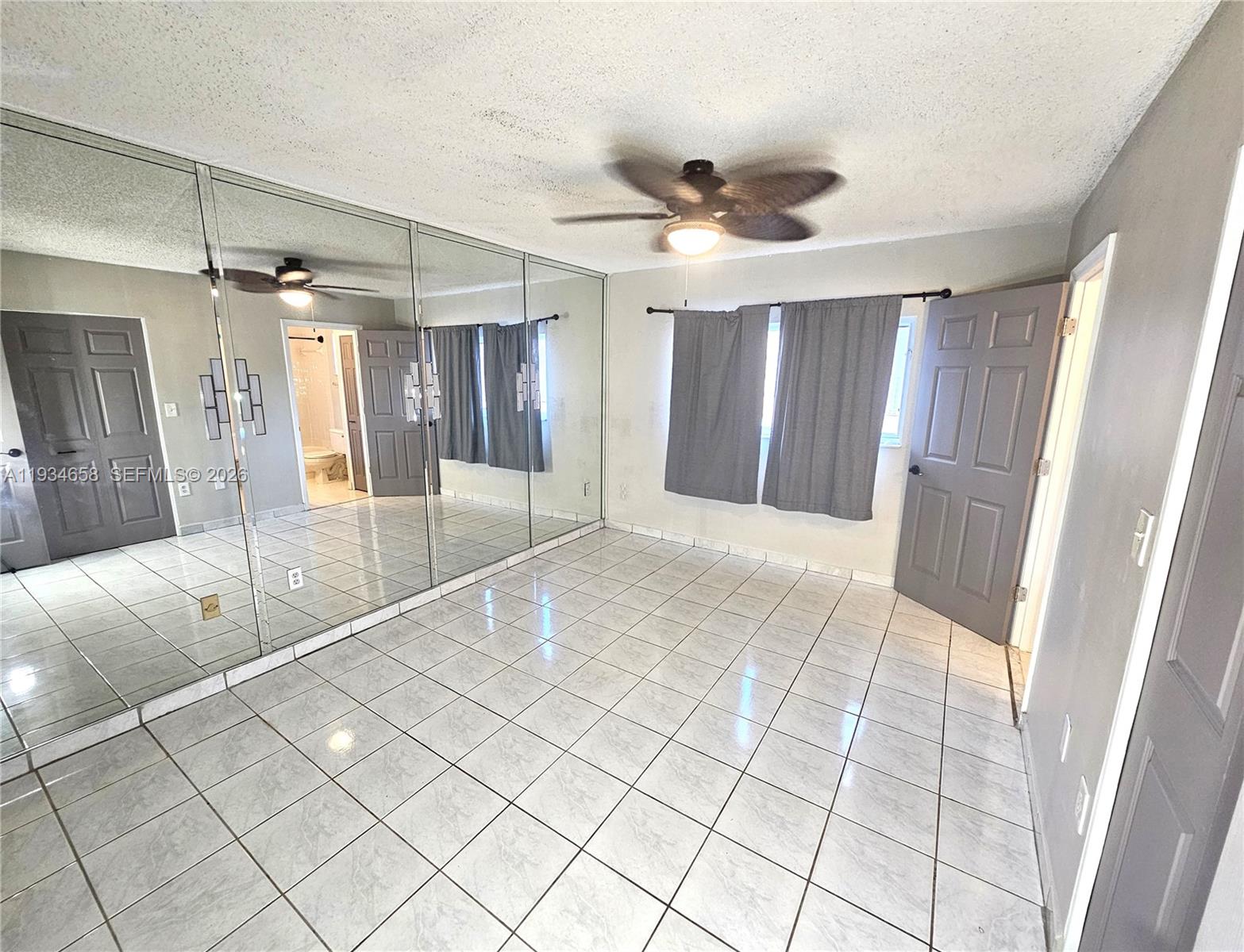 EL PRADO XV CONDO - Residential