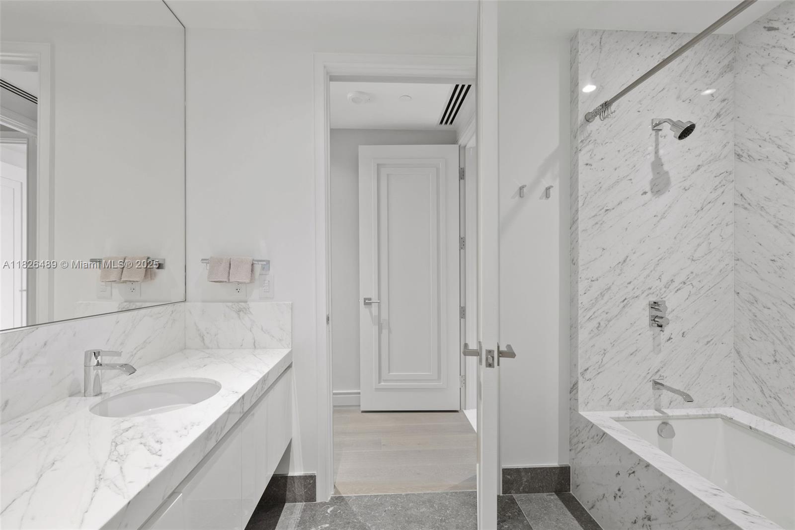 NORTH BISCAYNE BEACH AMEN - Residential