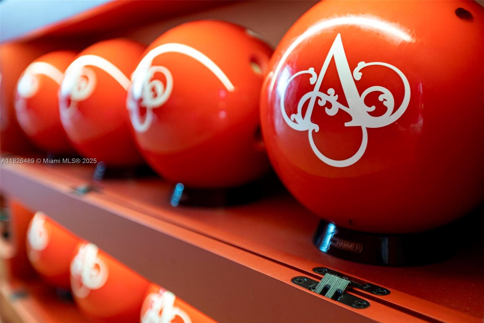 NORTH BISCAYNE BEACH AMEN - Residential