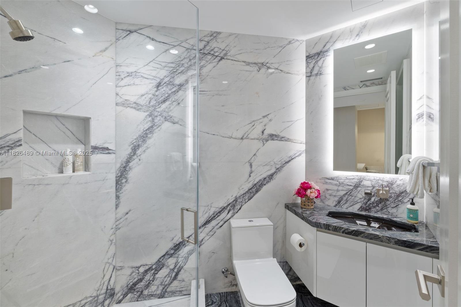 NORTH BISCAYNE BEACH AMEN - Residential