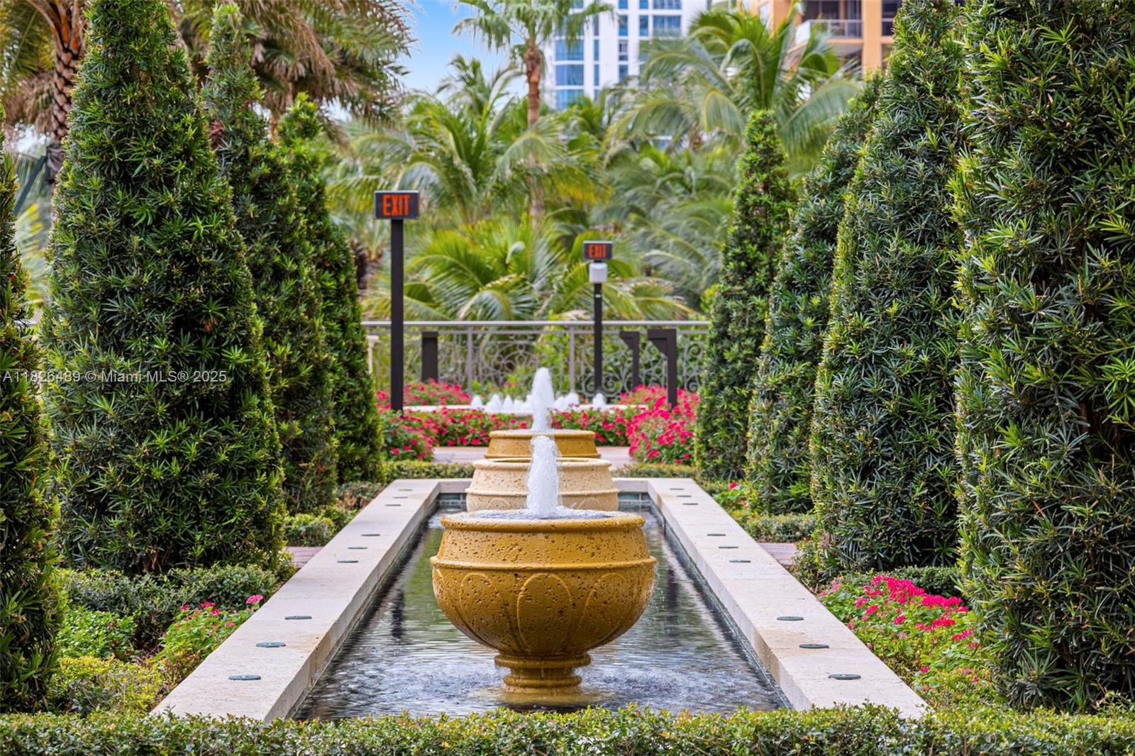 NORTH BISCAYNE BEACH AMEN - Residential