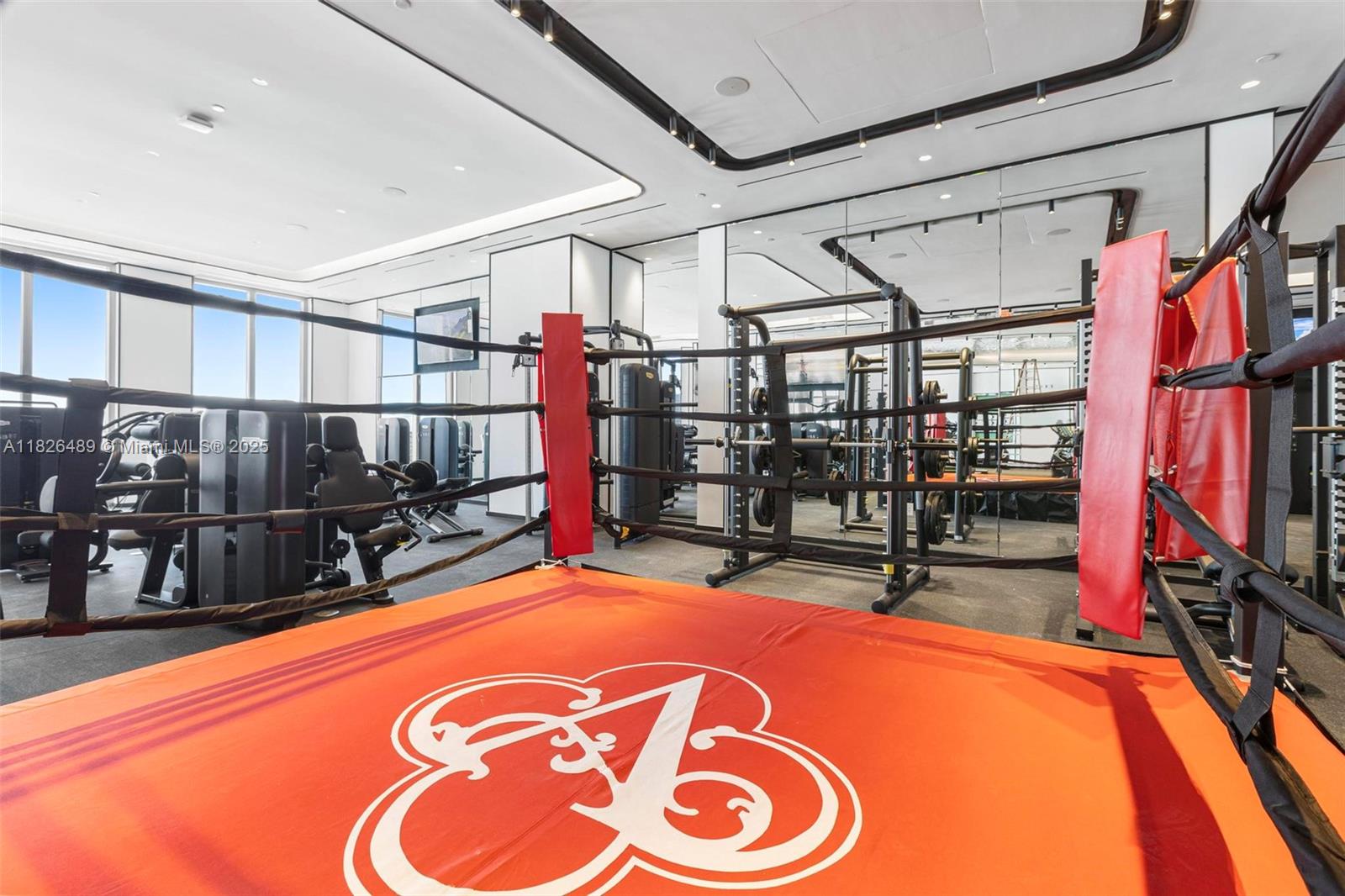 NORTH BISCAYNE BEACH AMEN - Residential