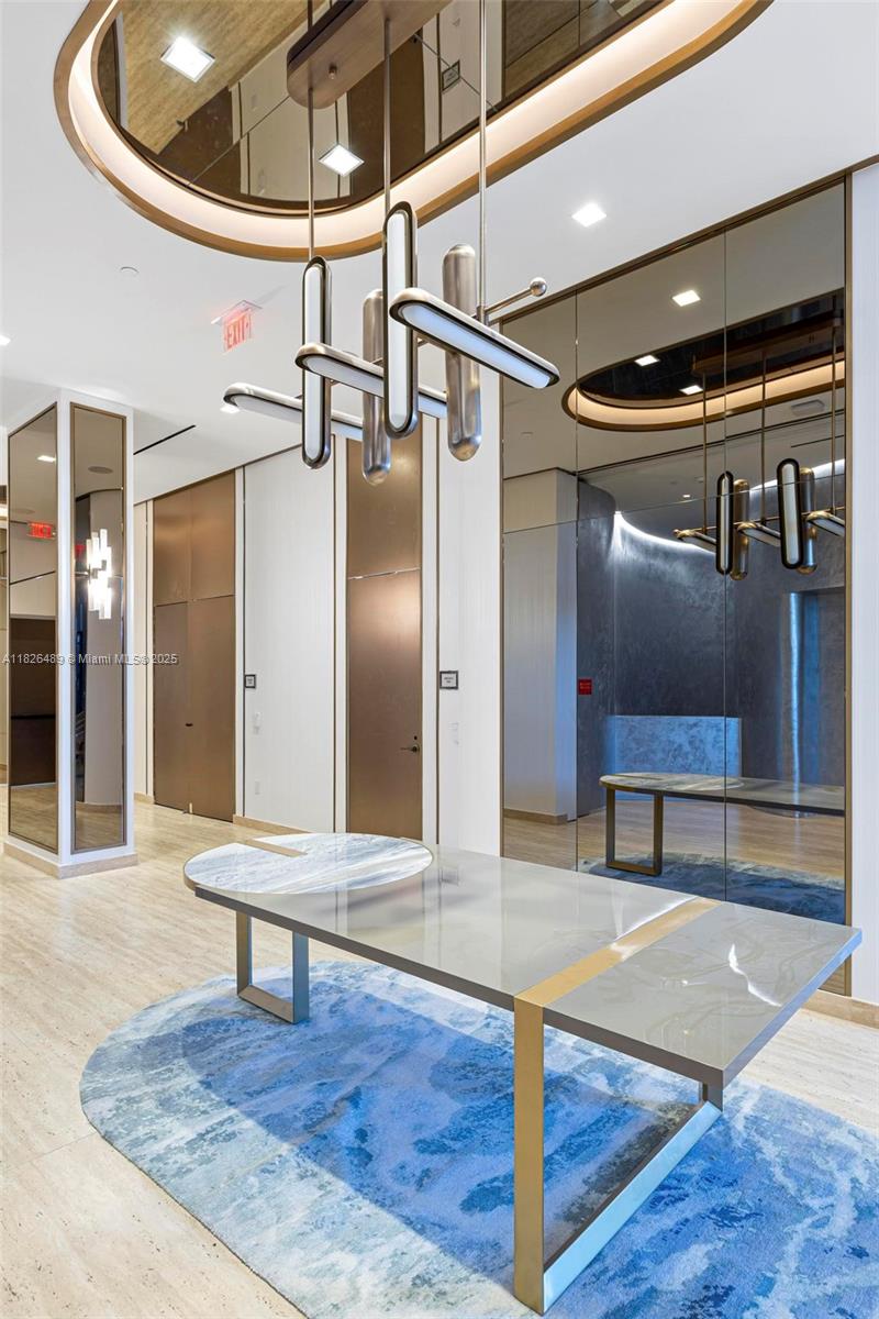 NORTH BISCAYNE BEACH AMEN - Residential