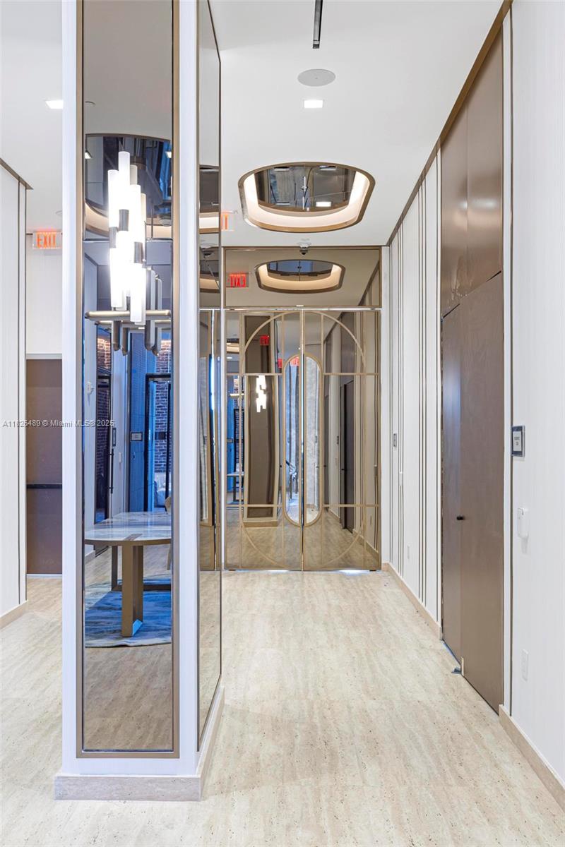 NORTH BISCAYNE BEACH AMEN - Residential