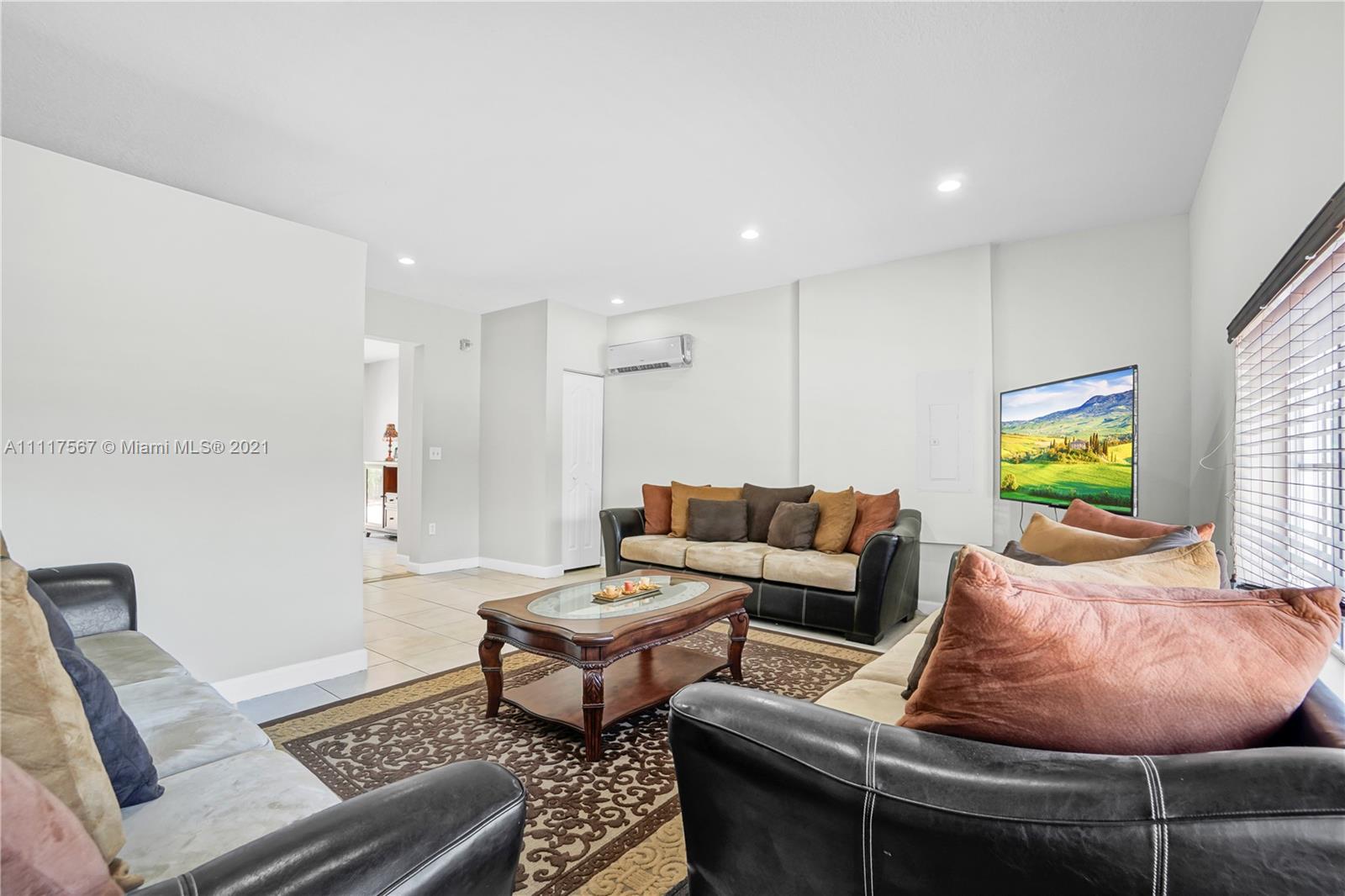 EFM ESTATES SECTIONS TWO - Residential