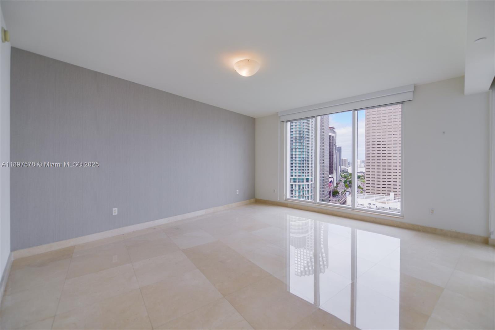 CARBONELL CONDO - Residential Lease