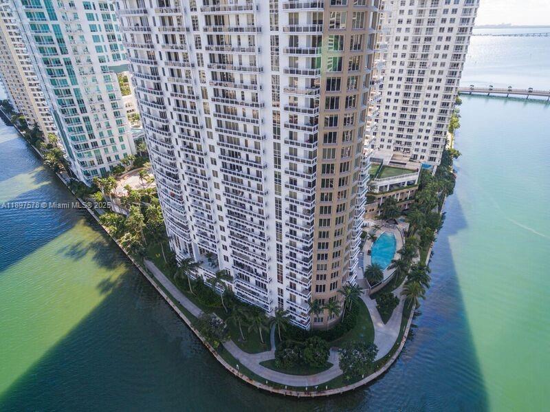 CARBONELL CONDO - Residential Lease