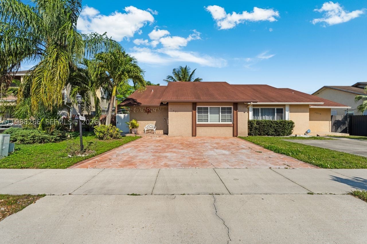 7821 SW 148th Ave 2, Miami FL 33193