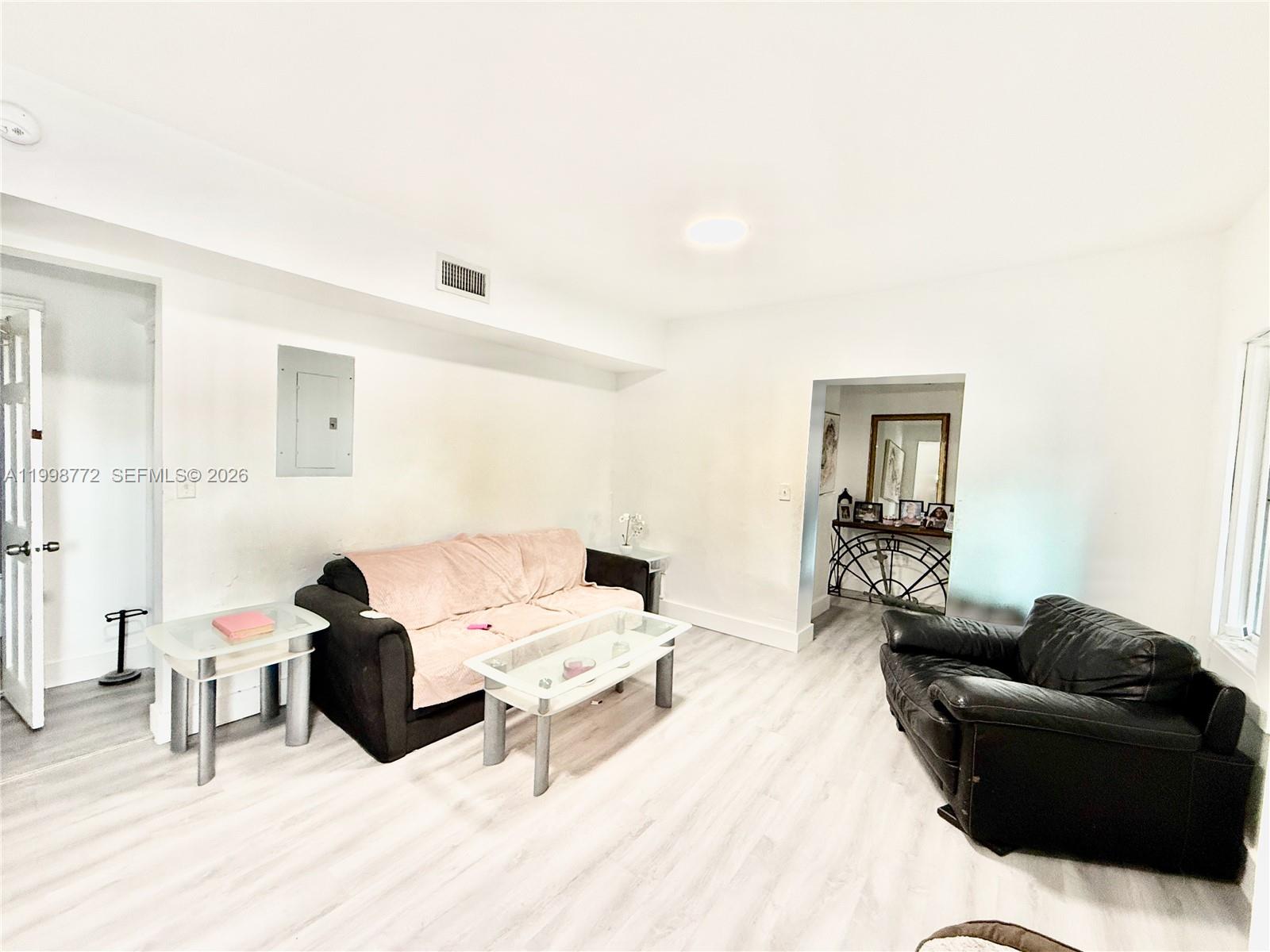 7TH AVENUE HIGHLANDS - Residential Lease