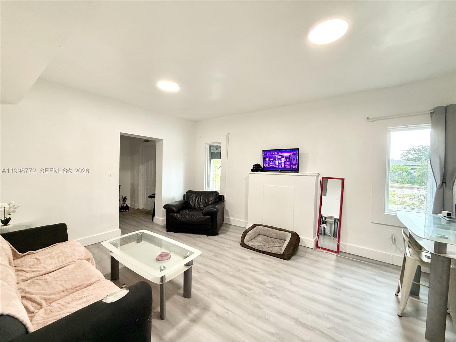 7TH AVENUE HIGHLANDS - Residential Lease