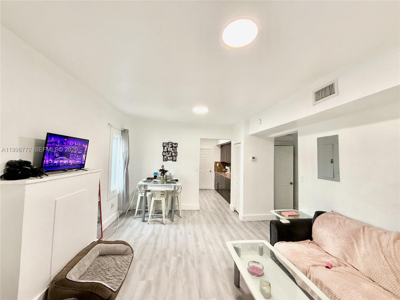 7TH AVENUE HIGHLANDS - Residential Lease