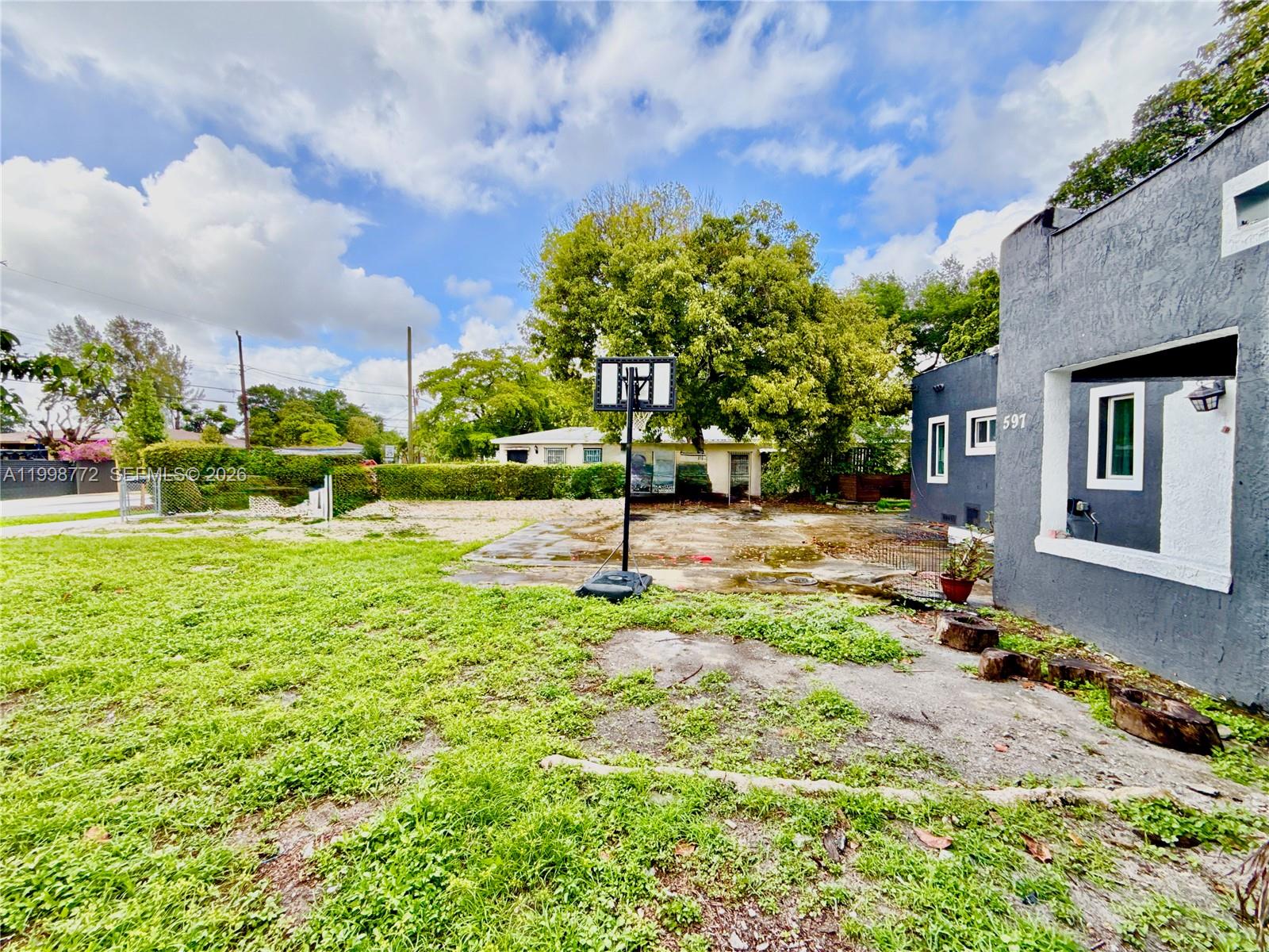 7TH AVENUE HIGHLANDS - Residential Lease