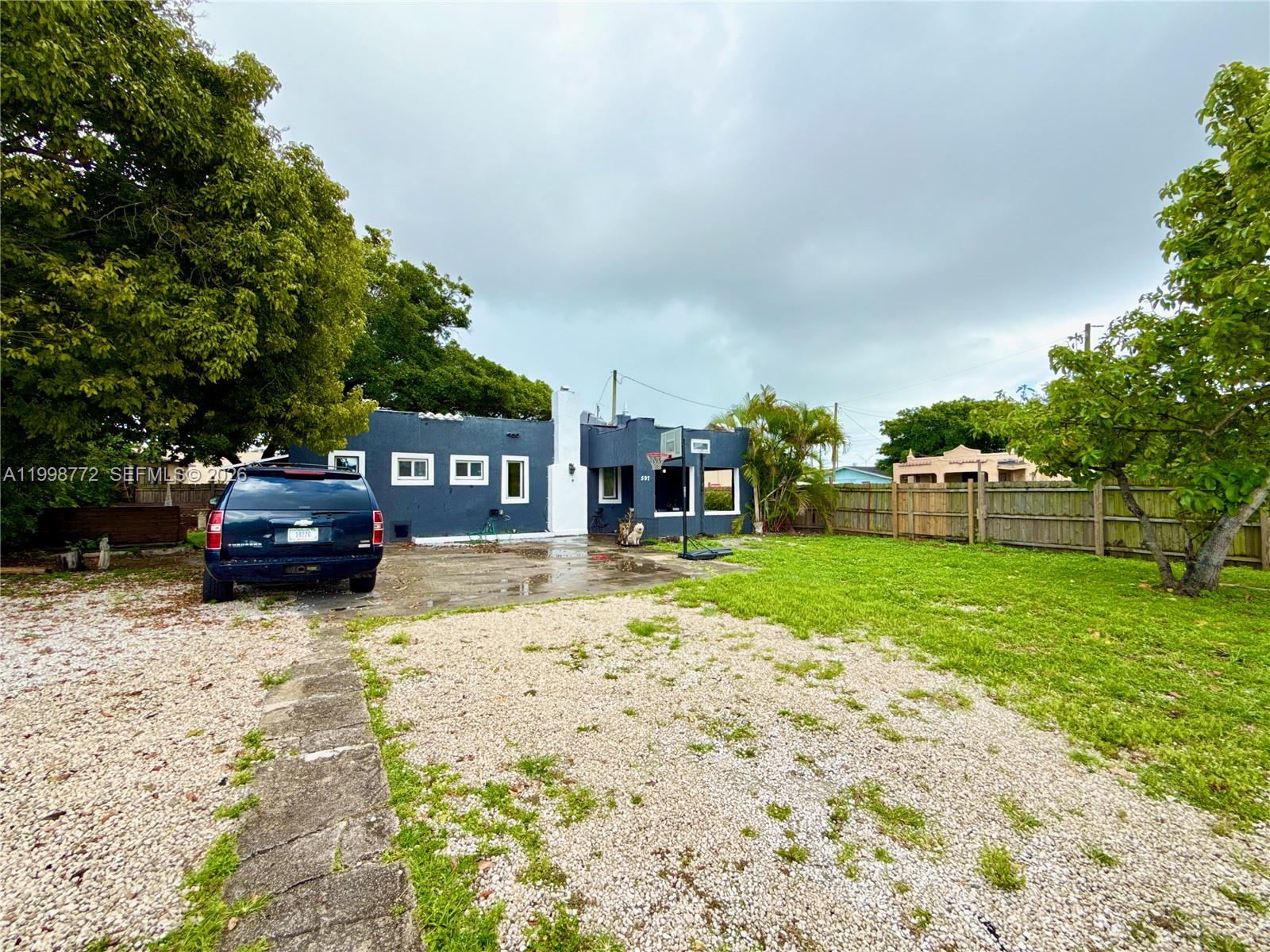 7TH AVENUE HIGHLANDS - Residential Lease