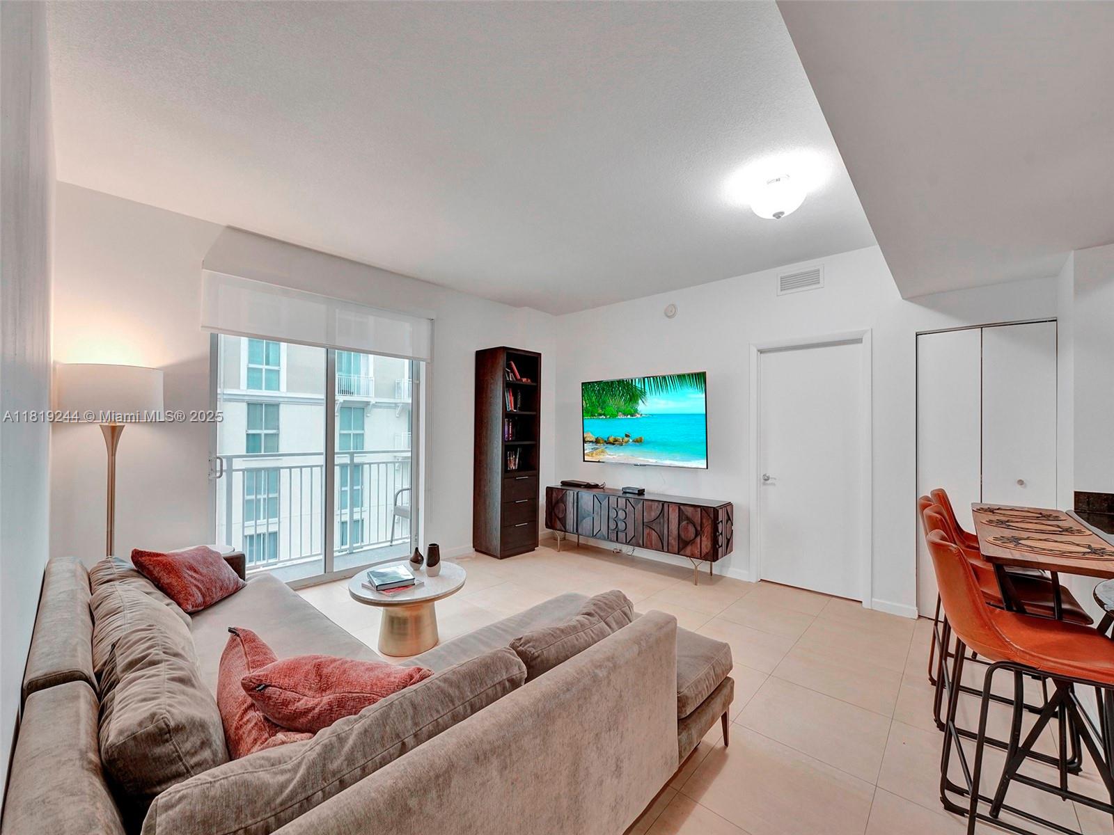 DOWNTOWN DADELAND CONDO N - Residential Lease