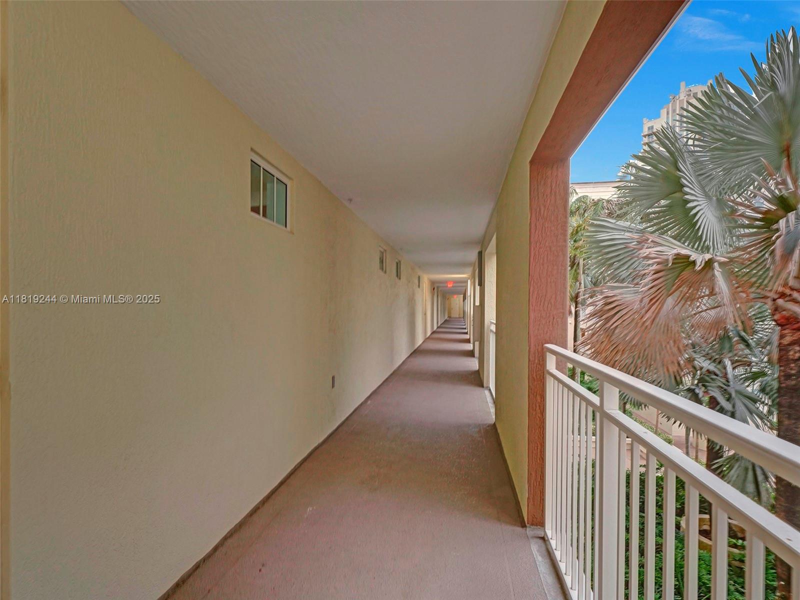 DOWNTOWN DADELAND CONDO N - Residential Lease
