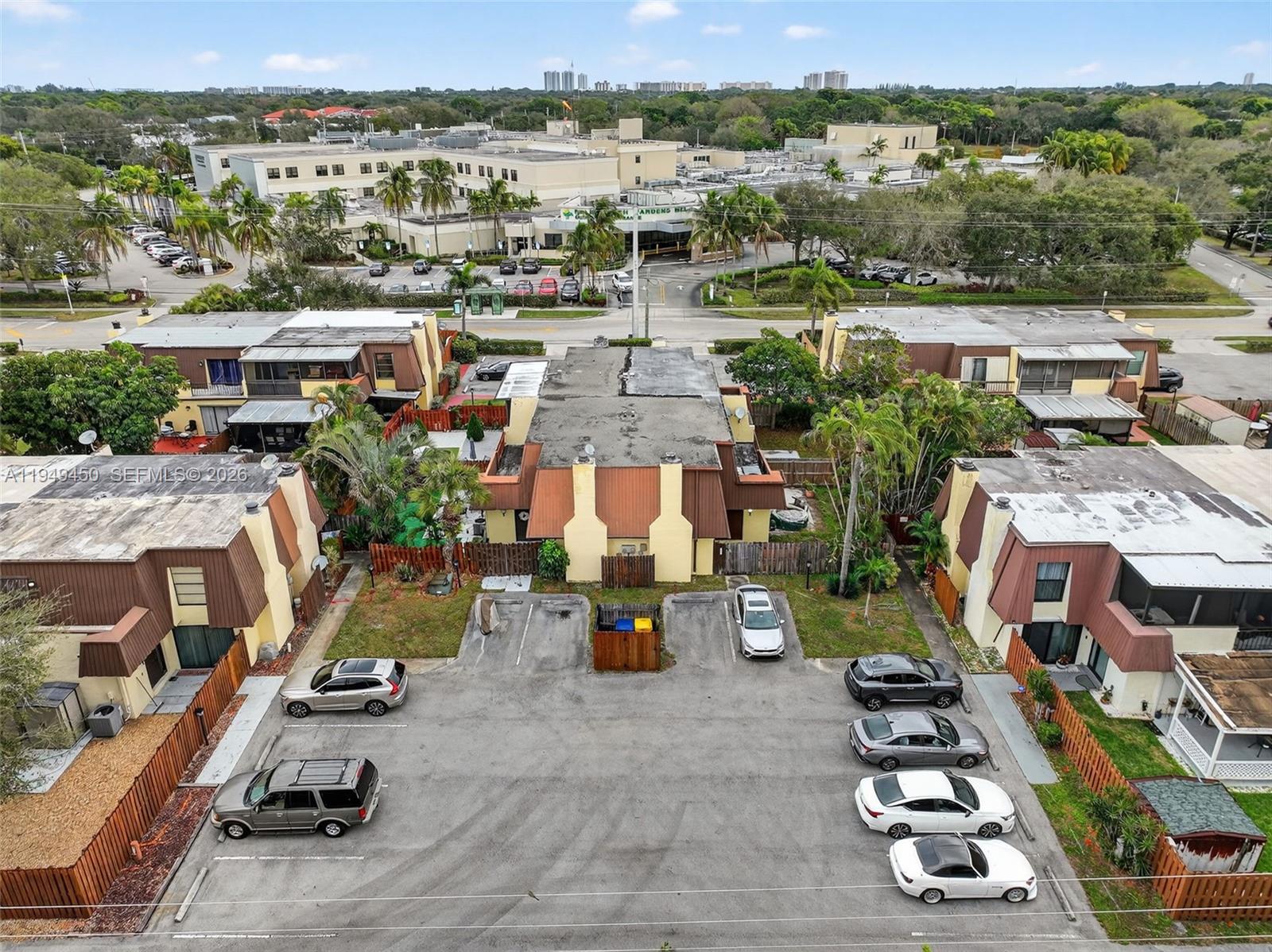 CEDAR GARDENS TOWNHOUSES - Residential