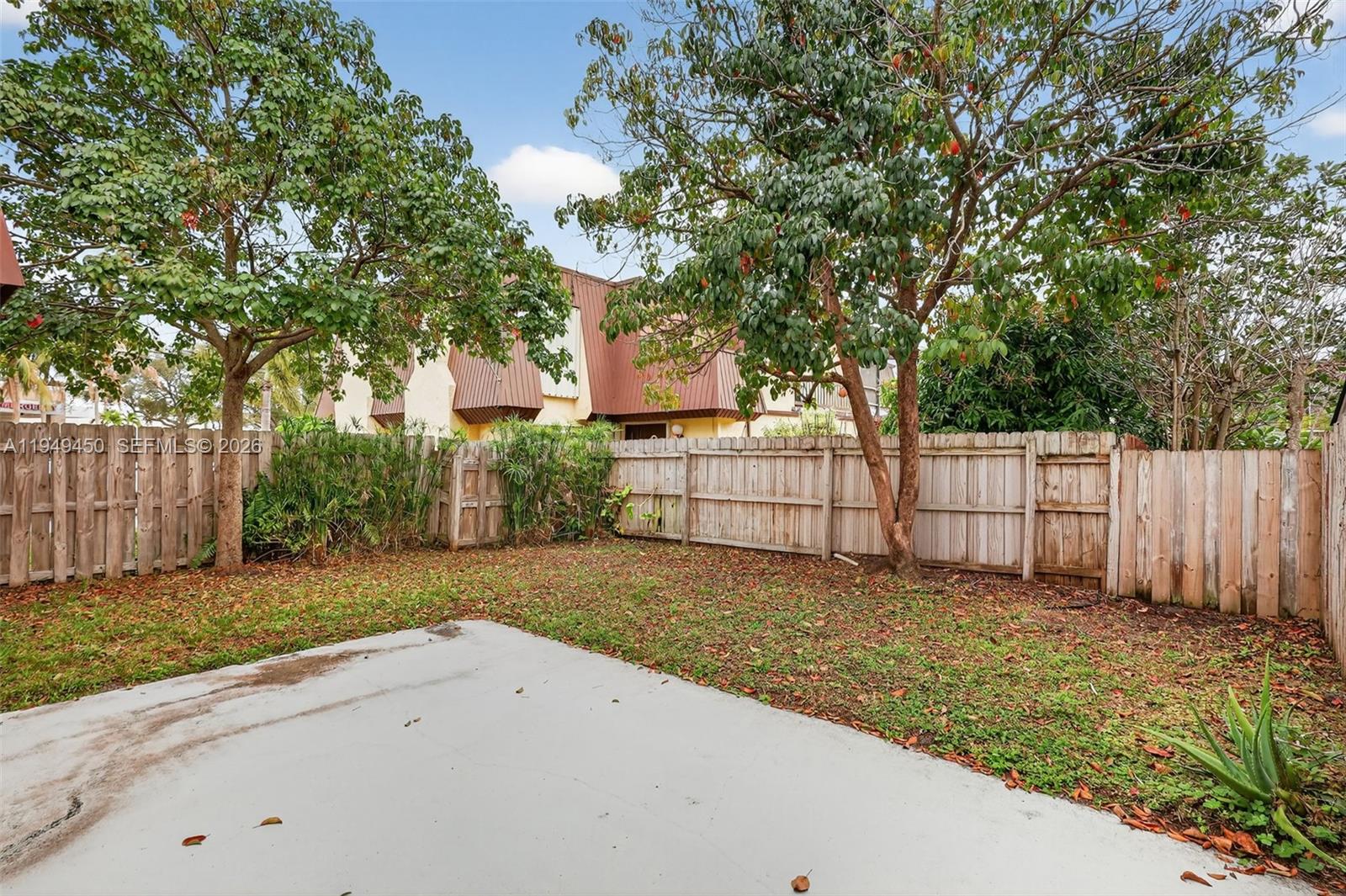 CEDAR GARDENS TOWNHOUSES - Residential