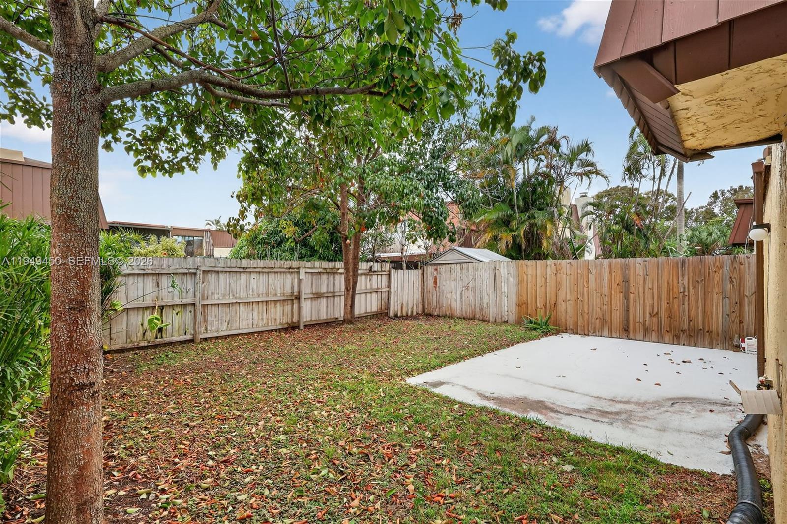 CEDAR GARDENS TOWNHOUSES - Residential