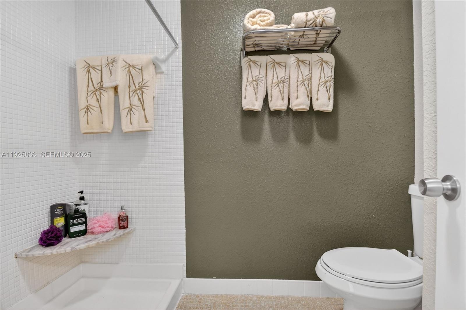 COVERED BRIDGE CONDO - Residential