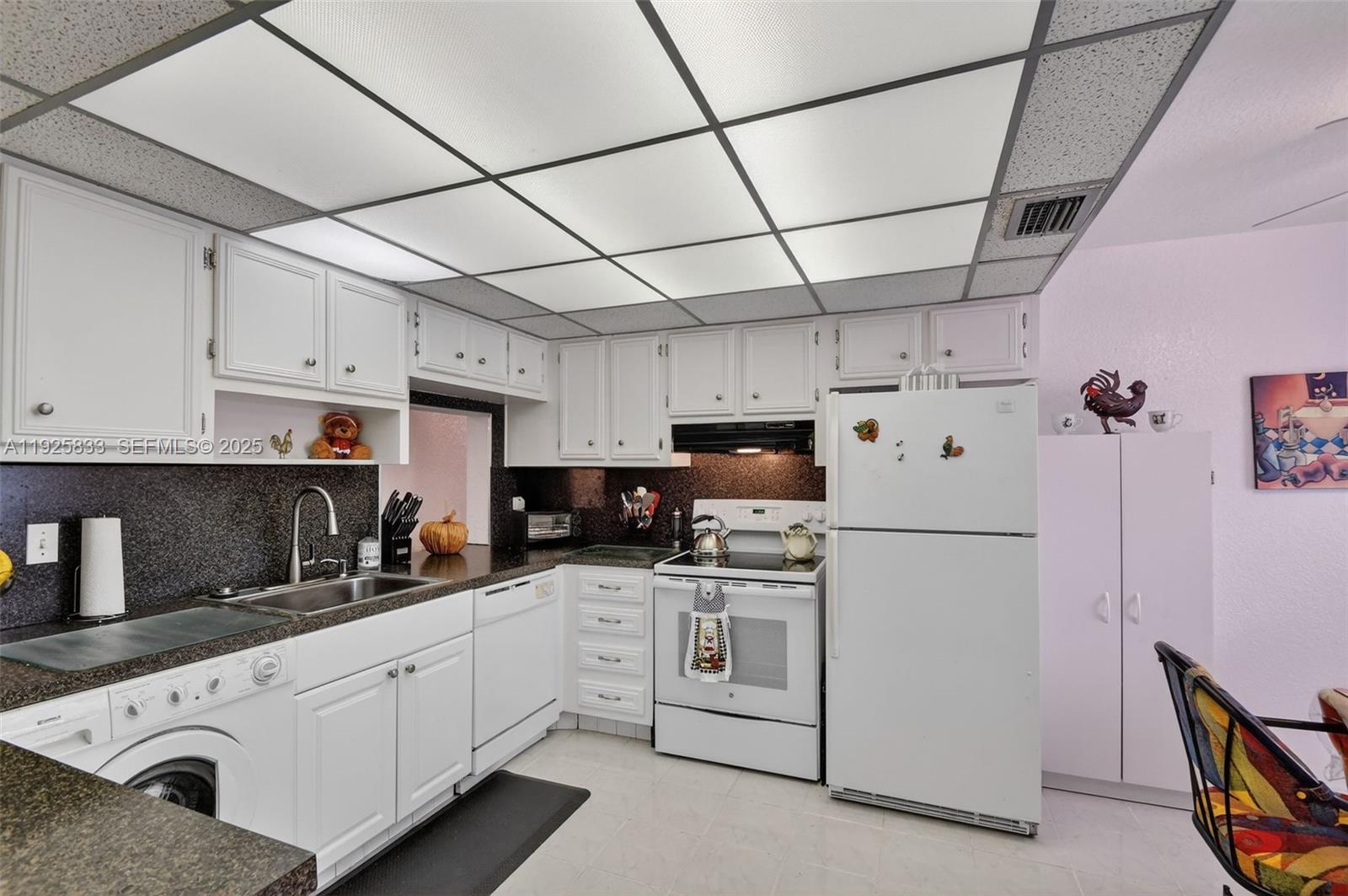 COVERED BRIDGE CONDO - Residential