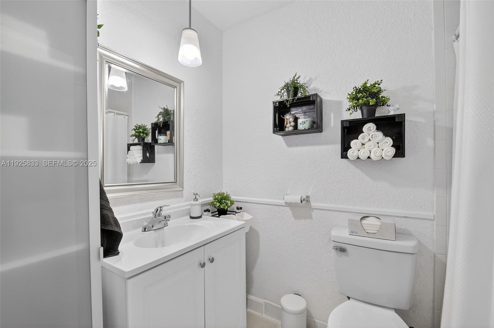 COVERED BRIDGE CONDO - Residential