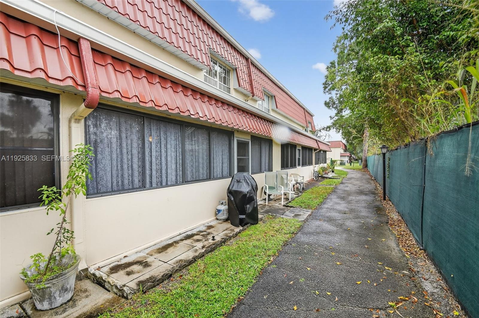 COVERED BRIDGE CONDO - Residential