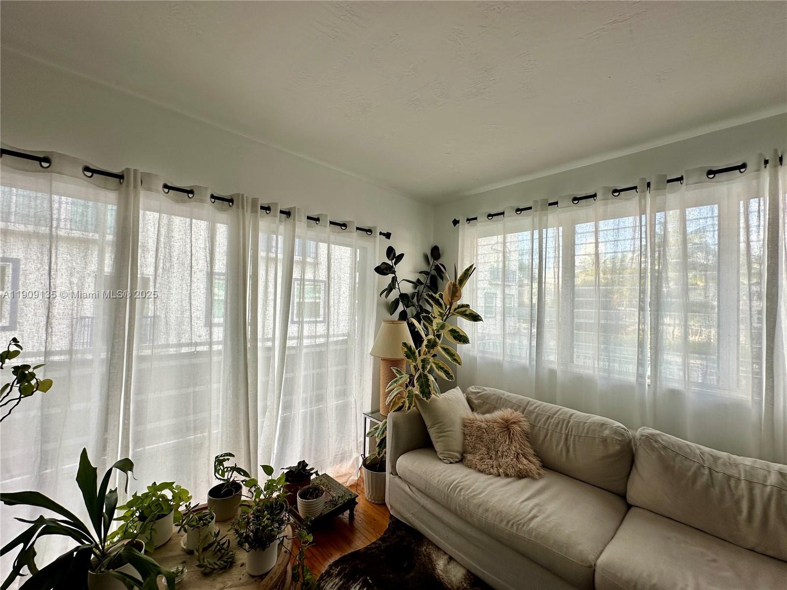 BAY HARBOR ISLAND - Residential Lease