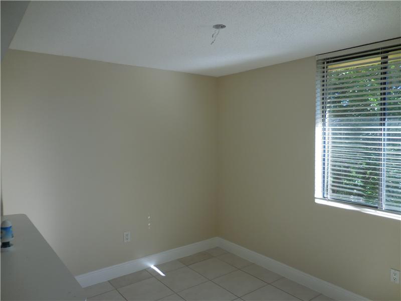 VERABELLA FALLS CONDO - Residential Lease