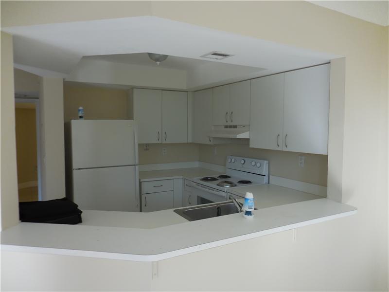 VERABELLA FALLS CONDO - Residential Lease