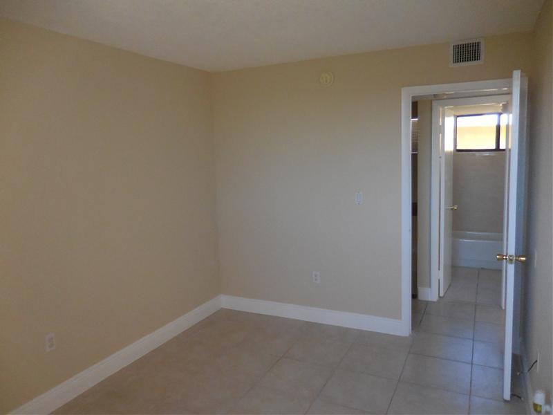 VERABELLA FALLS CONDO - Residential Lease