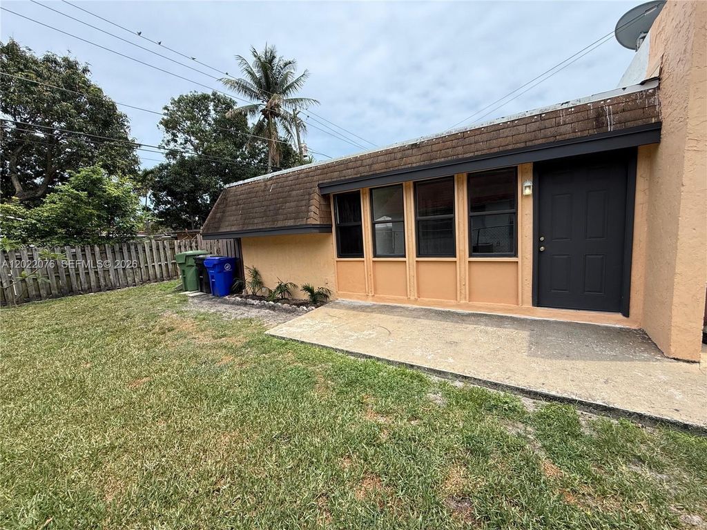 Photo of 1312 NW 8th Ave, Fort Lauderdale, FL 33311 (MLS # A12022076)