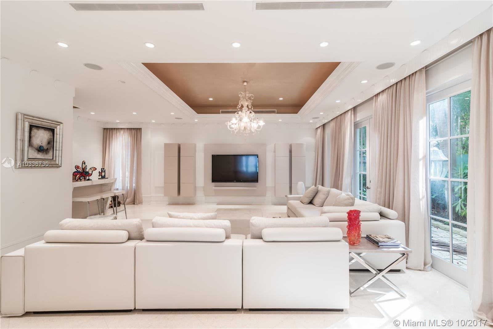 LA GORCE GOLF SUB - Residential