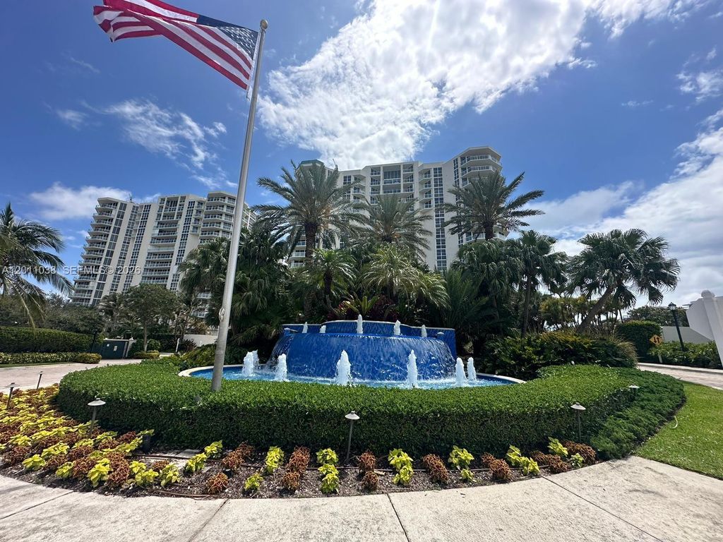 Photo of 6001 N Ocean Dr #503, Hollywood, FL 33019 (MLS # A12011038)