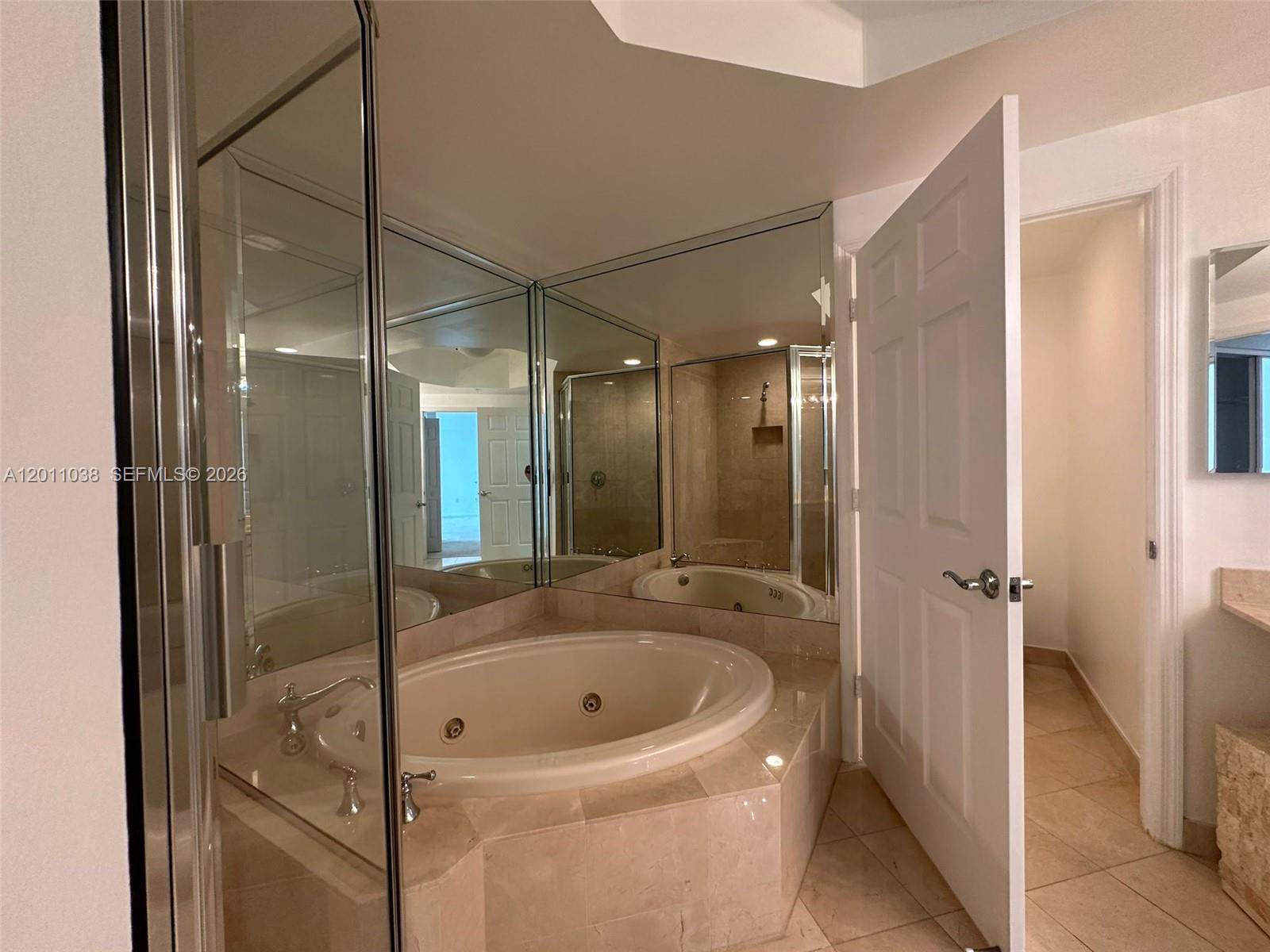 RENAISSANCE ON THE OCEAN - Residential