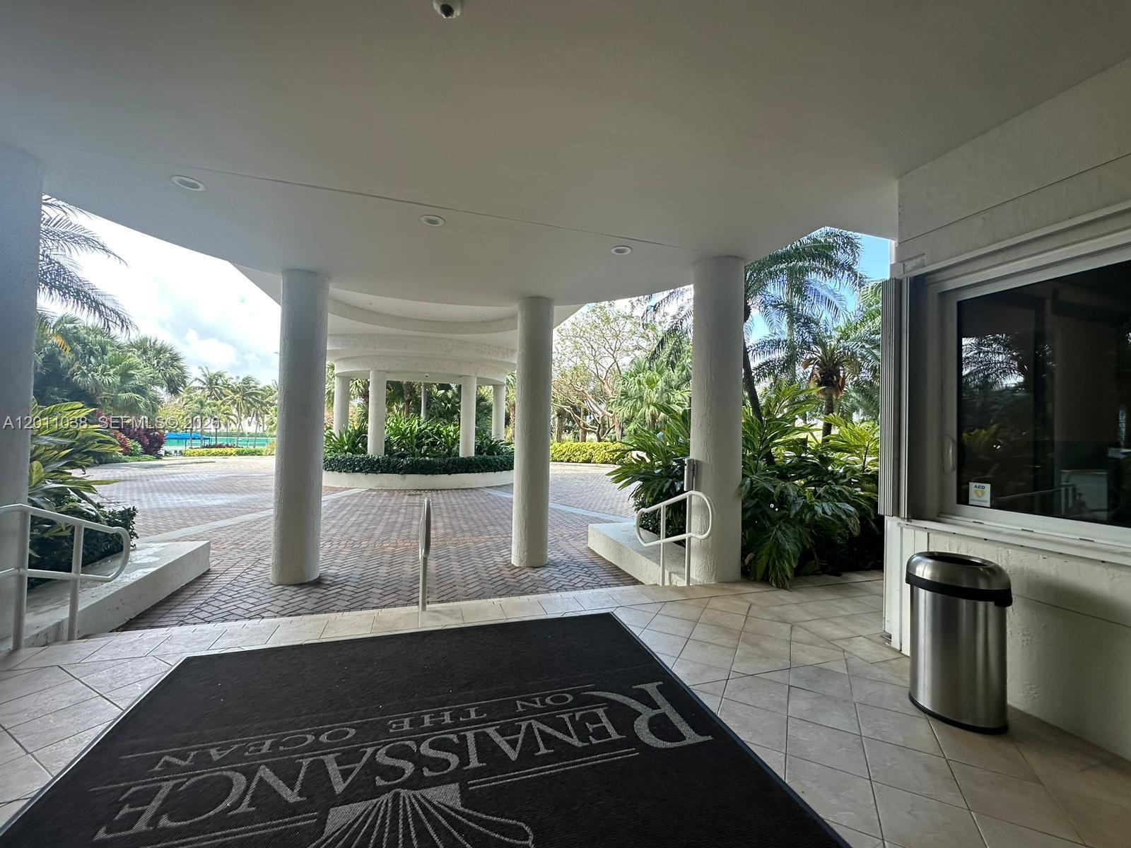 RENAISSANCE ON THE OCEAN - Residential