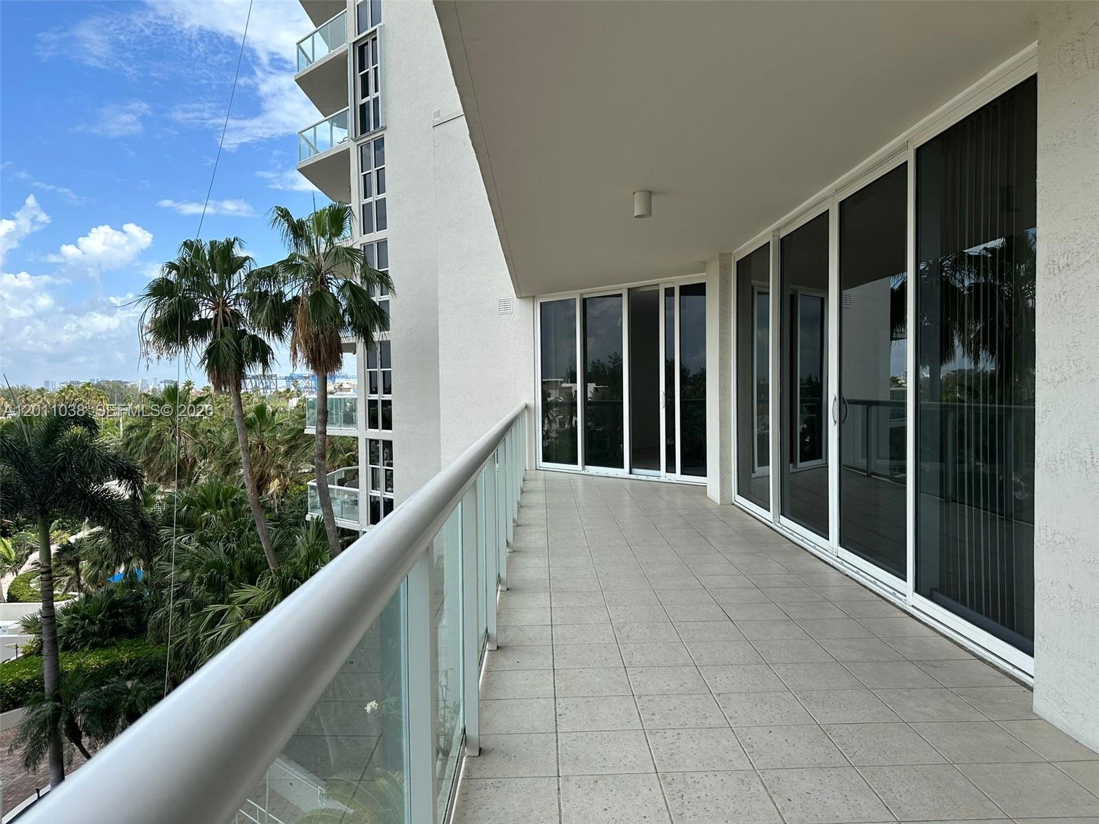 RENAISSANCE ON THE OCEAN - Residential
