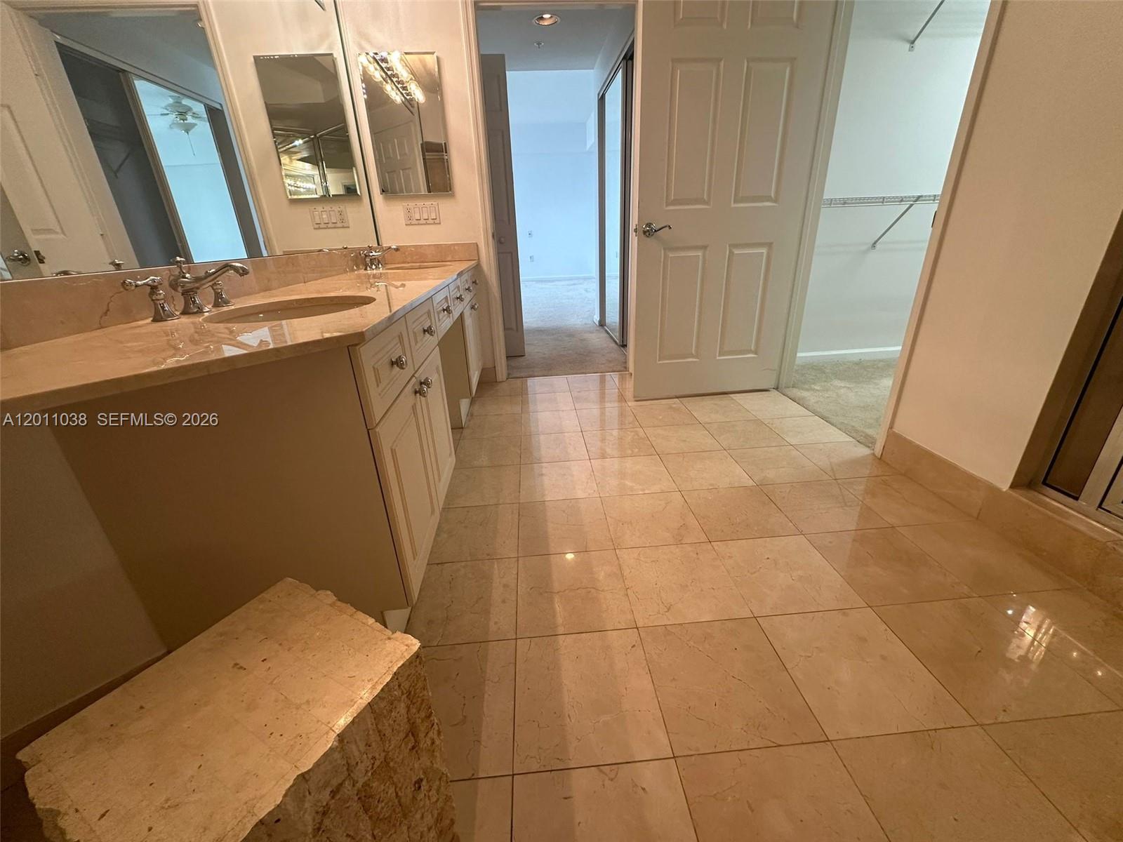 RENAISSANCE ON THE OCEAN - Residential