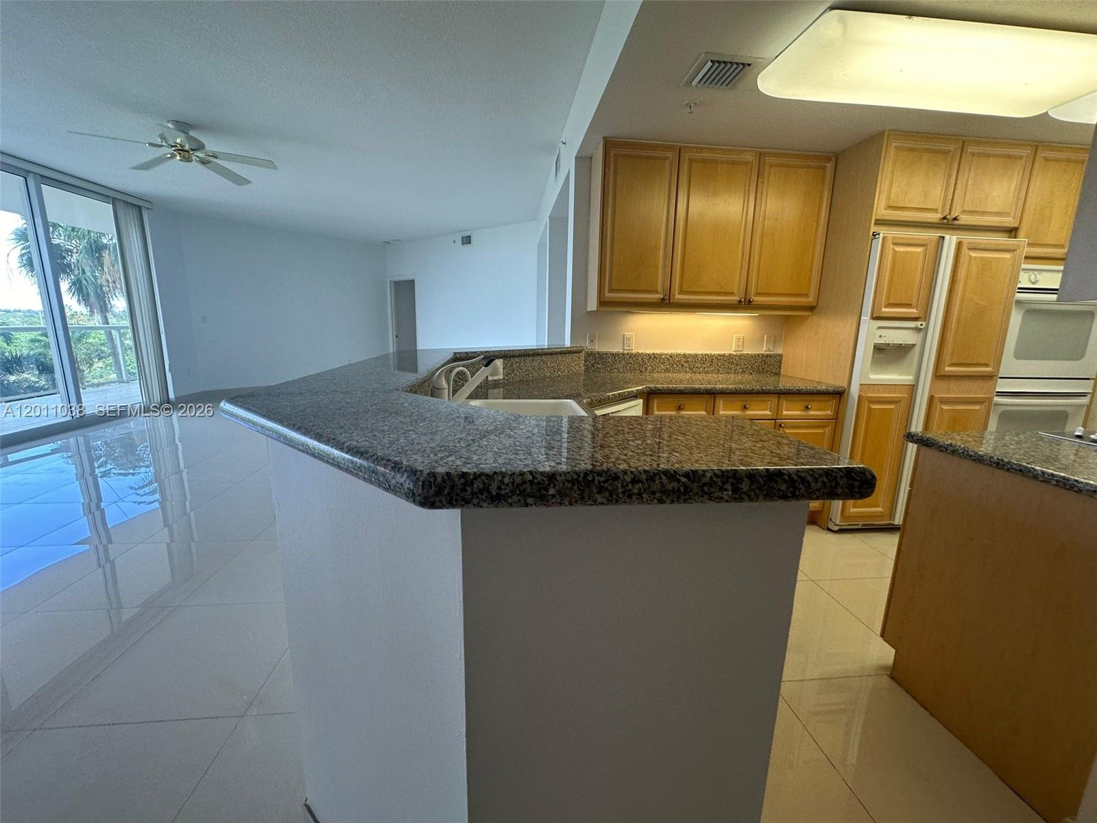 RENAISSANCE ON THE OCEAN - Residential
